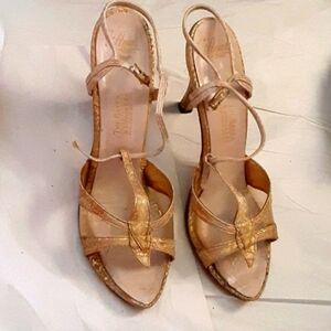 Elegant Gold Strappy Women's Sandals